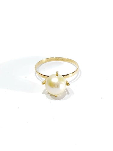 Bague 53.5 Bague en or jaune 18 carats et perle 58 Facettes