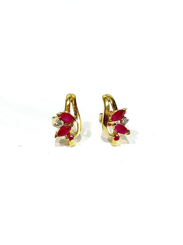 Boucles d'oreilles Boucles d’oreilles en or jaune 18 carats, diamants et rubis 58 Facettes