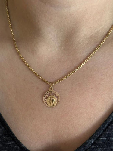 Pendentif Médaille Vierge Marie ajourée en or rose 18 carats 58 Facettes