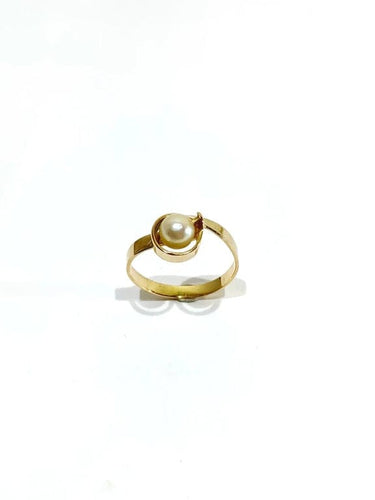 Bague 52 Bague en or jaune 18 carats et perle 58 Facettes
