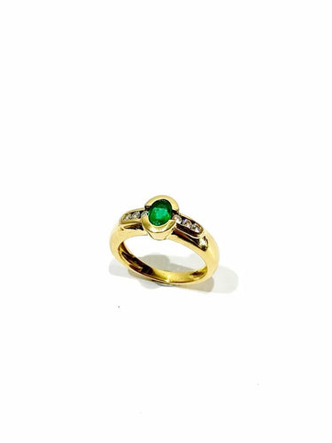 Bague 51 Bague en or jaune 18 carats avec émeraude et diamants 58 Facettes