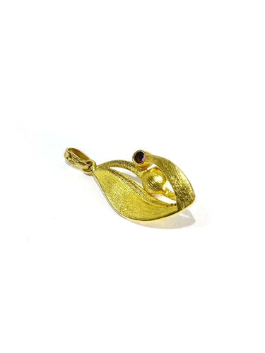 Pendentif Pendentif en or jaune 18 carats avec perle et grenat 58 Facettes