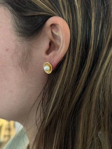Boucles d'oreilles Boucles d’oreilles en or jaune 18 carats et perles 58 Facettes