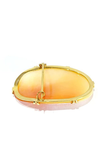 Broche Broche camée coquillage en or jaune 18 carats 58 Facettes