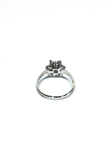 Bague 54 Bague étoile en or blanc 18 carats et diamants taille brillant 58 Facettes