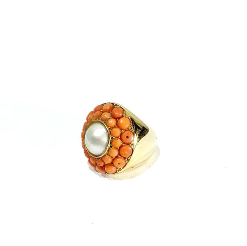 Bague 50.5 Bague en or jaune 18 carats avec perle et corail 58 Facettes