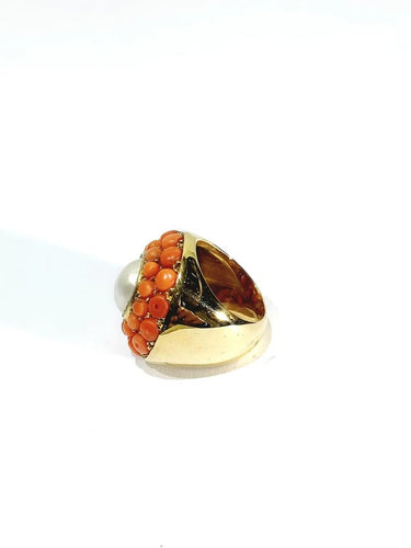 Bague 50.5 Bague en or jaune 18 carats avec perle et corail 58 Facettes