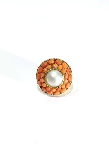 Bague 50.5 Bague en or jaune 18 carats avec perles de corail 58 Facettes