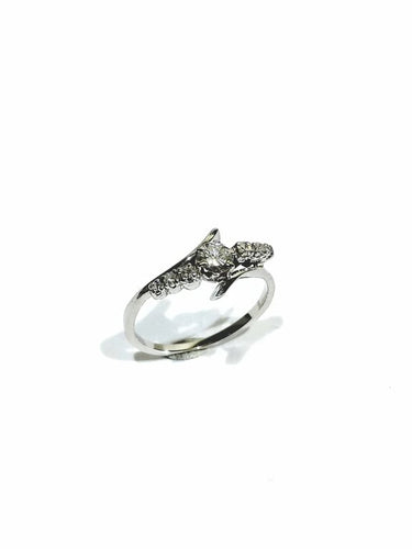 Bague 53.5 Bague en or blanc et diamants taille brillant 58 Facettes