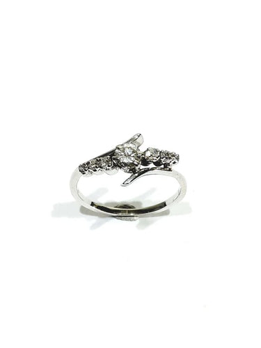 Bague 53.5 Bague en or blanc et diamants taille brillant 58 Facettes