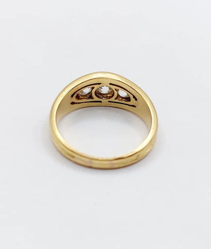 Bague 53 Bague Art déco bombée en or 18k et platine, diamants taille ancienne 58 Facettes A06488