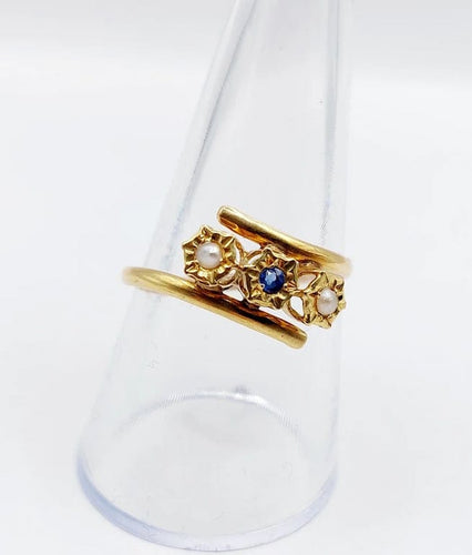 Bague 60 Bague antique en or jaune 18k à pierre bleue et perles 58 Facettes A06503