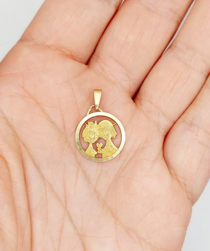 Pendentif Peynet - Pendentif médaille d’amour Les Amoureux en or rose 18k 58 Facettes A06515