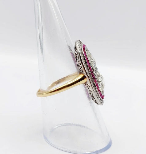 Bague 57 Bague marquise Art déco en or 18k et platine, diamants et rubis 58 Facettes A06578
