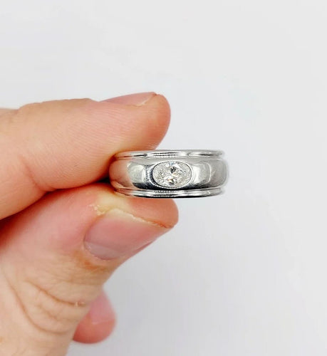 Bague 51 Boucheron Axelle - Bague bombée en or blanc 18k et diamant 0,40 ct 58 Facettes A06571