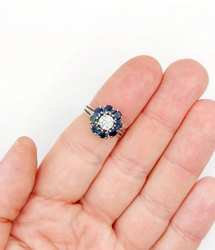 Bague 52 Bague marguerite Art déco en platine avec diamant 0,65 ct et saphirs 58 Facettes A06577