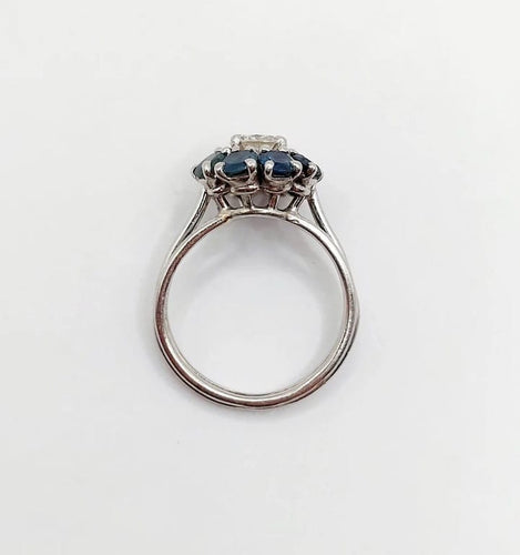 Bague 52 Bague marguerite Art déco en platine avec diamant 0,65 ct et saphirs 58 Facettes A06577