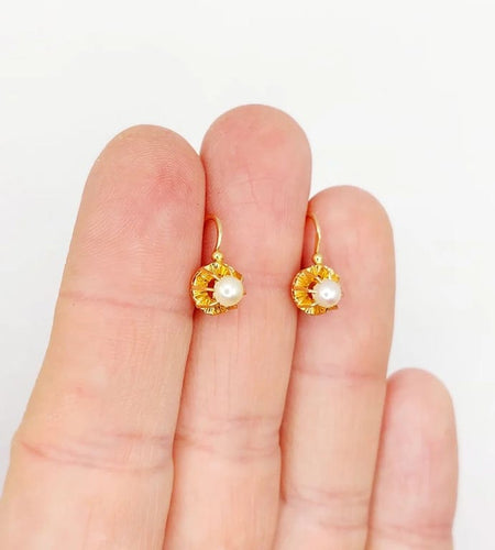 Boucles d'oreilles Boucles d’oreilles dormeuses en or rose 18k et perles 58 Facettes A05153