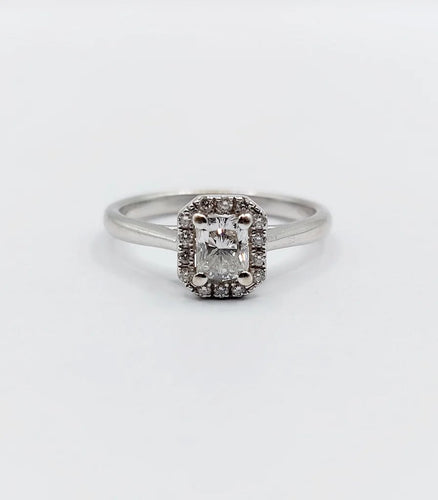 Bague 51 Bague solitaire vintage en or blanc 18k avec diamants 58 Facettes A06627