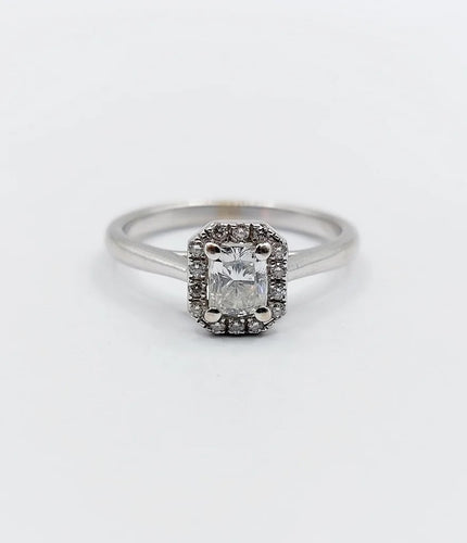 Bague 51 Bague solitaire vintage en or blanc 18k avec diamants 58 Facettes A06627
