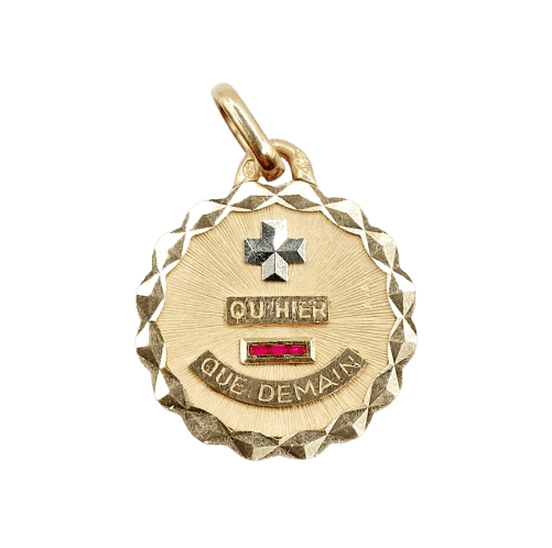 Pendentif Augis - Pendentif médaille d’amour 19 mm en or rose 18K et rubis 58 Facettes A06664
