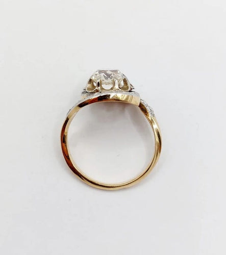 Bague 48 Bague tourbillon ancienne en or 18k et platine, diamants 58 Facettes A06630
