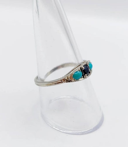 Bague 58 Bague jarretière Art déco en or blanc 18k, saphir et turquoises 58 Facettes A04043