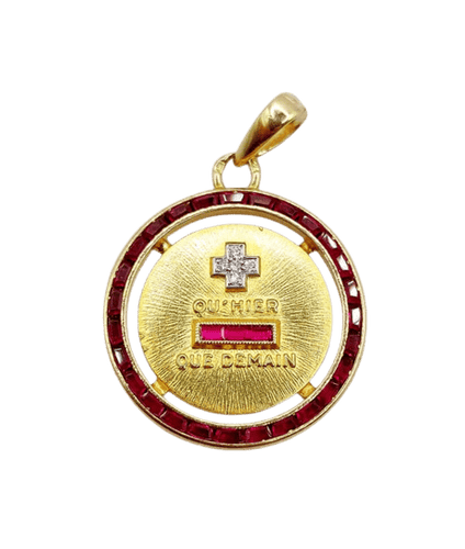 Pendentif Augis - Pendentif médaille d’amour en or jaune 18k, diamants et rubis 58 Facettes A04060