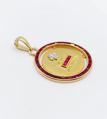 Pendentif Augis - Pendentif médaille d’amour en or jaune 18k, diamants et rubis 58 Facettes A04060