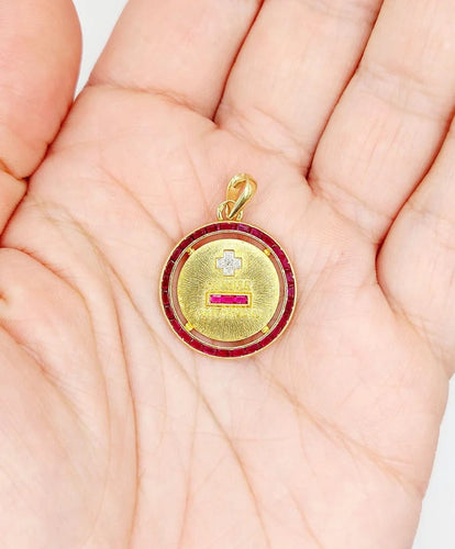 Pendentif Augis - Pendentif médaille d’amour en or jaune 18k, diamants et rubis 58 Facettes A04060