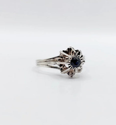 Bague 52 Bague solitaire Art déco en or blanc 18k avec saphir naturel 58 Facettes A04451