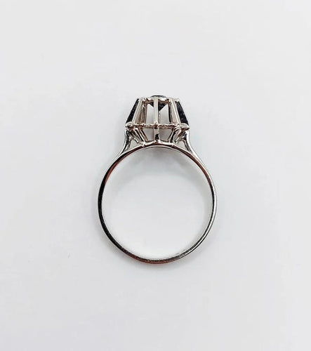 Bague 52 Bague solitaire Art déco en or blanc 18k avec saphir naturel 58 Facettes A04451