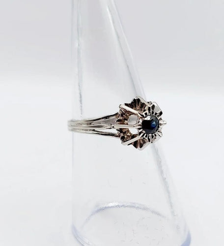 Bague 52 Bague solitaire Art déco en or blanc 18k avec saphir naturel 58 Facettes A04451