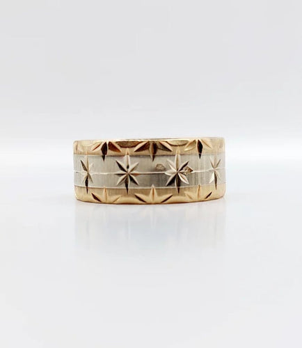 Bague 56 Bague jonc alliance ciselée en or rose et gris 18k 58 Facettes A05173