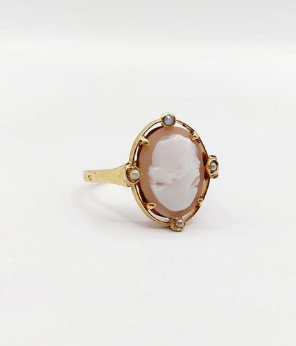 Bague 48 Bague antique camée sur coquille en or jaune 18k et perles 58 Facettes A03122