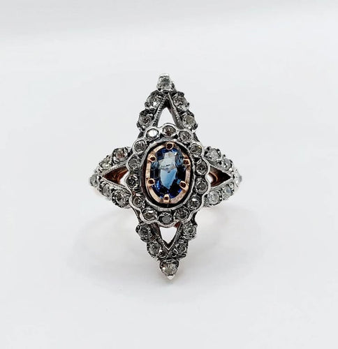 Bague 50 Bague marquise victorienne en or rose 18k et argent, saphir et diamants 58 Facettes A01237