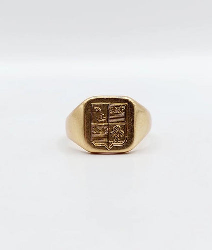 Bague 48 Chevalière antique - Bague chevalière en or jaune 18k aux armoiries françaises 58 Facettes A03321