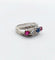 Bague 51 Bague jarretière Art déco en or blanc 18k, diamants, saphir et rubis 58 Facettes A03240