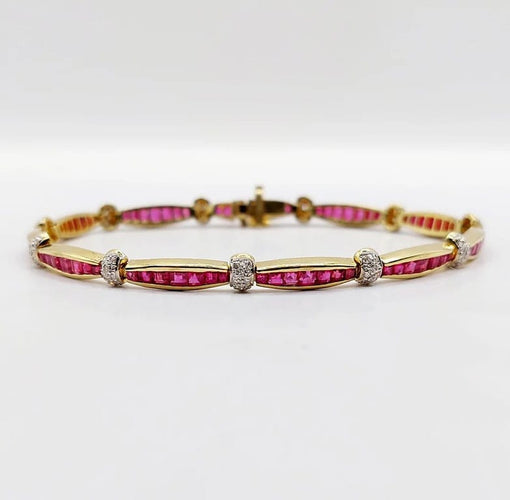 Bracelet Bracelet Art déco en or jaune 18K avec rubis synthétiques et diamants 58 Facettes A05502