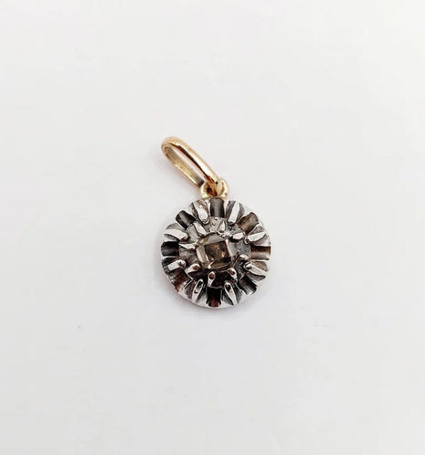 Pendentif Pendentif victorien en or jaune 18k et argent, diamant rectangulaire (vers 1850) 58 Facettes A05414