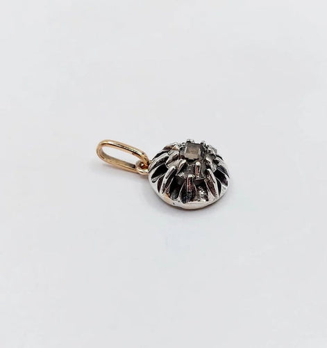Pendentif Pendentif victorien en or jaune 18k et argent, diamant rectangulaire (vers 1850) 58 Facettes A05414