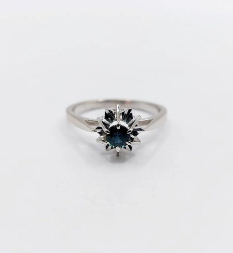 Bague 52 Bague solitaire Art déco en or blanc 18k avec saphir naturel 58 Facettes A05525