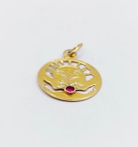 Pendentif Art Nouveau - Médaille en or jaune 18k au rubis synthétique 58 Facettes A05836