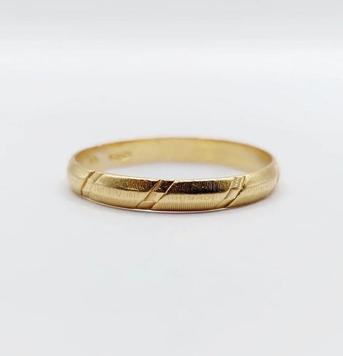Bague 63 Alliance vintage - Bague en or jaune 18k à motifs géométriques 58 Facettes A04601