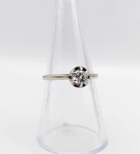 Bague 53 Bague solitaire Art déco en or blanc 18k avec diamant 0,22 ct 58 Facettes A06143