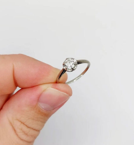 Bague 53 Bague solitaire Art déco en or blanc 18k avec diamant 0,22 ct 58 Facettes A06143