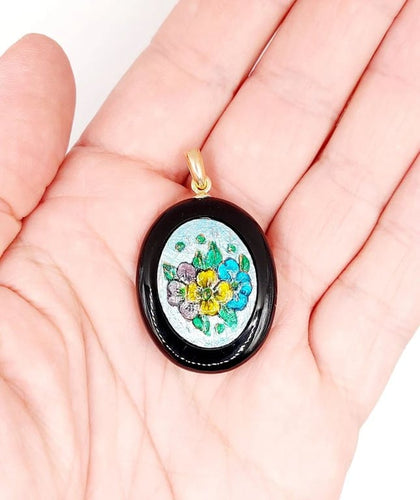 Pendentif Pendentif vintage en or rose 18k avec onyx et plaque émaillée 58 Facettes A06188