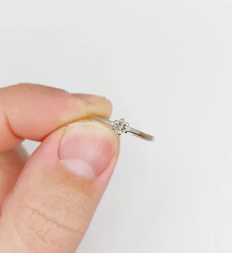 Bague 53.5 Bague solitaire vintage en or blanc 14k avec diamant 0,12 carat 58 Facettes A06195