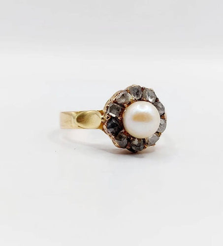 Bague 56 Bague marguerite antique en or rose 18k, perle et diamants 58 Facettes A06199