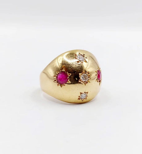 Bague 51 Bague dôme bombé en or rose 18k, diamants et rubis (circa 1950) 58 Facettes A06232